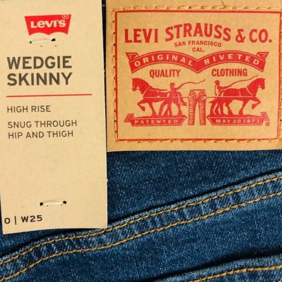 Levi's Wedgie High Rise Skinny Jean - Picture 5 of 5